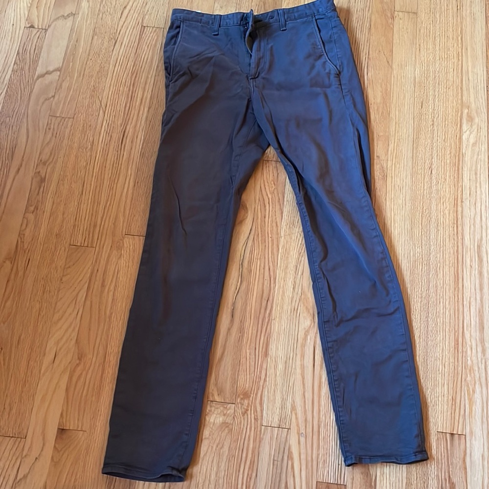 Men’s rag & bone Chino Pants Classic Fit 3 in Grey size 31 mid-rise straight leg